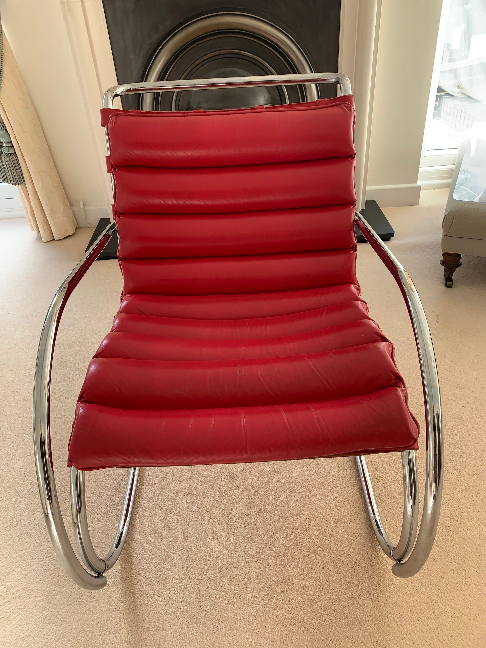 MR lounge chair, red Franckly