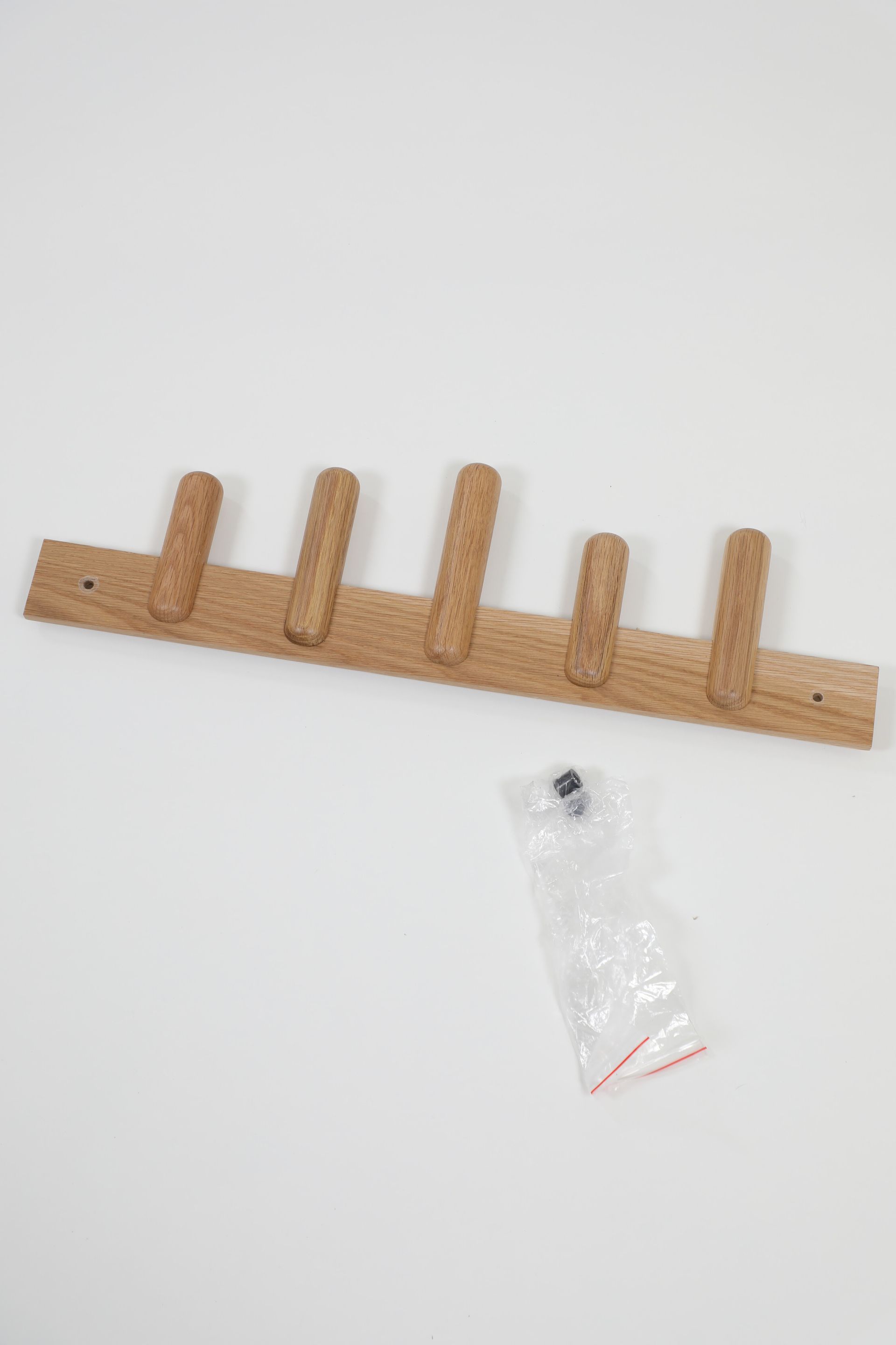 Play coat rack, oak | Franckly
