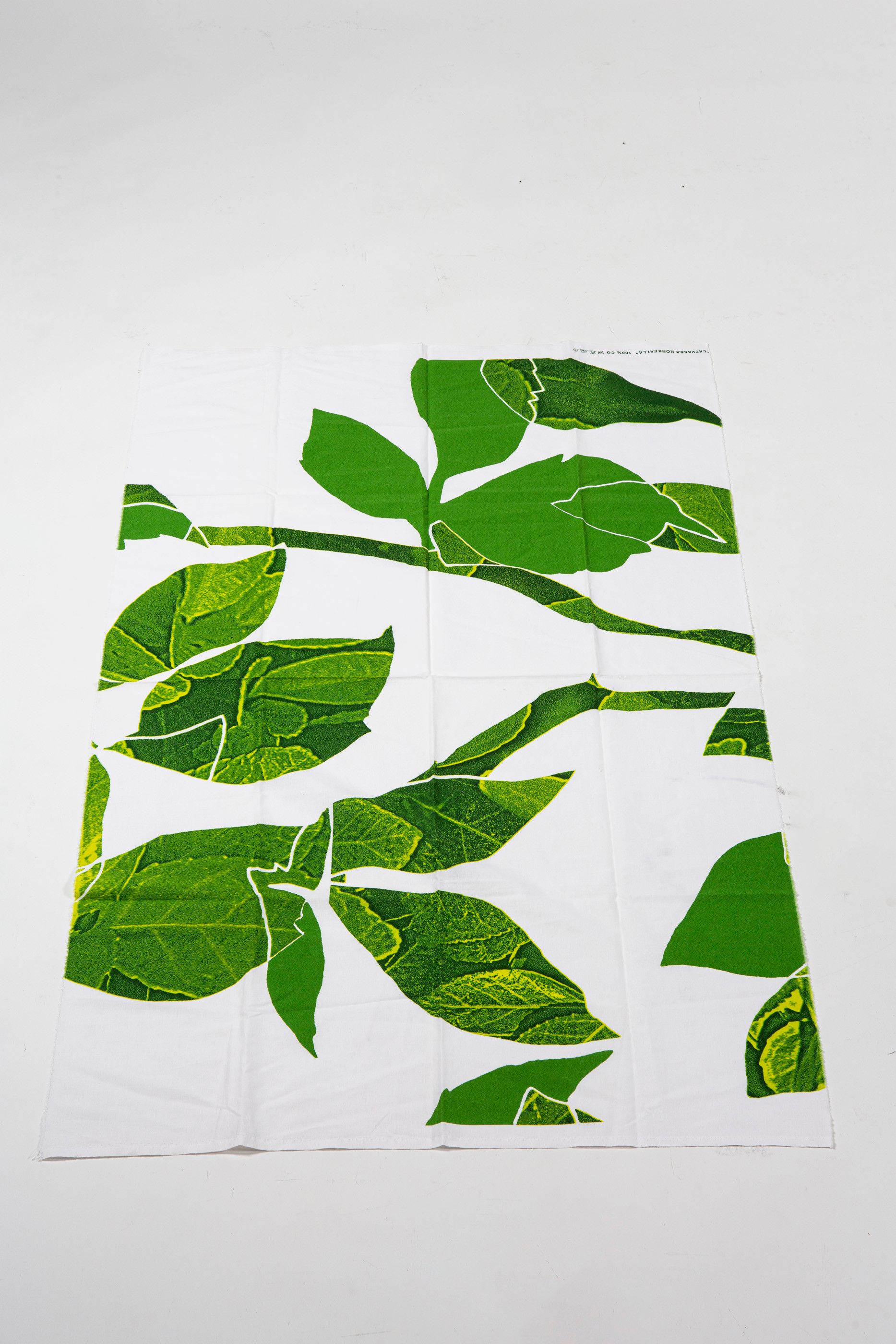 Marimekko Latvassa Korkealla fabric, green  | Franckly