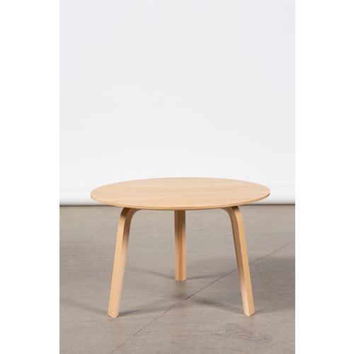 Bella coffee table 60 cm, high, lacquered oak Franckly
