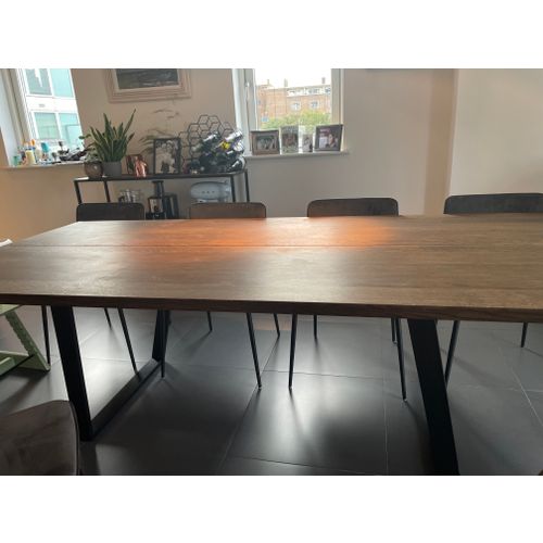 Vancouver table, solid oak dark oiled Franckly