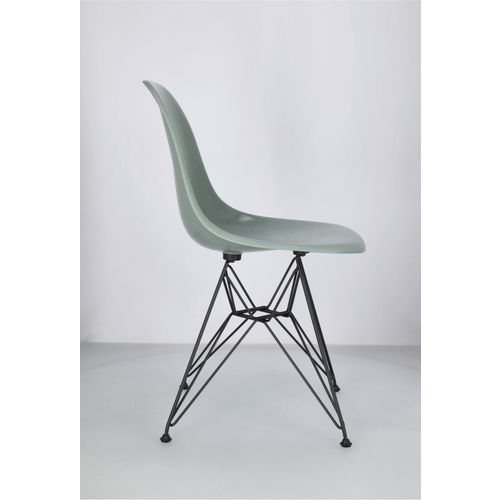 Eames DSR Fiberglass Chair, sea foam green black Franckly