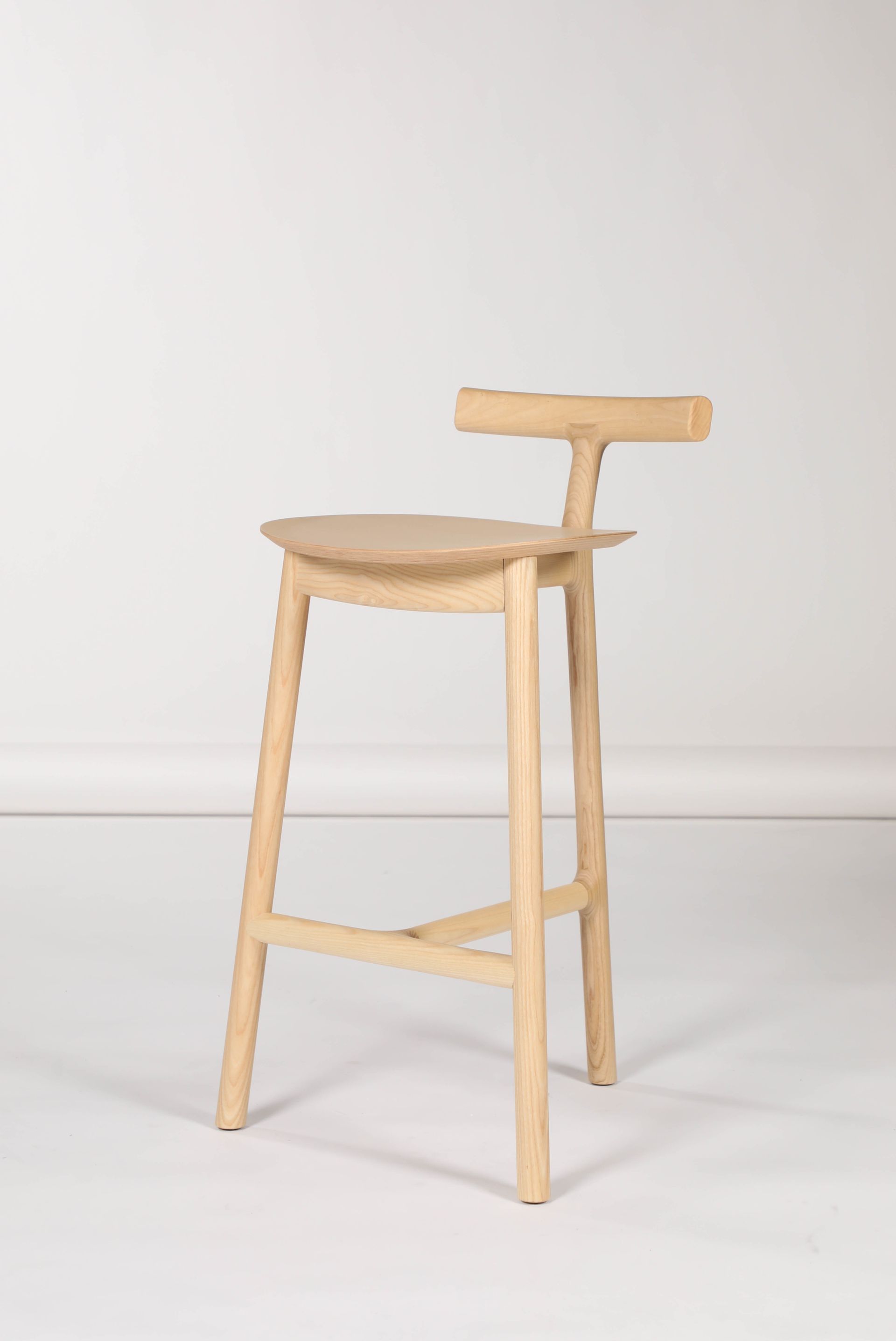 MC7 Radice bar stool 65 cm, ash | Franckly