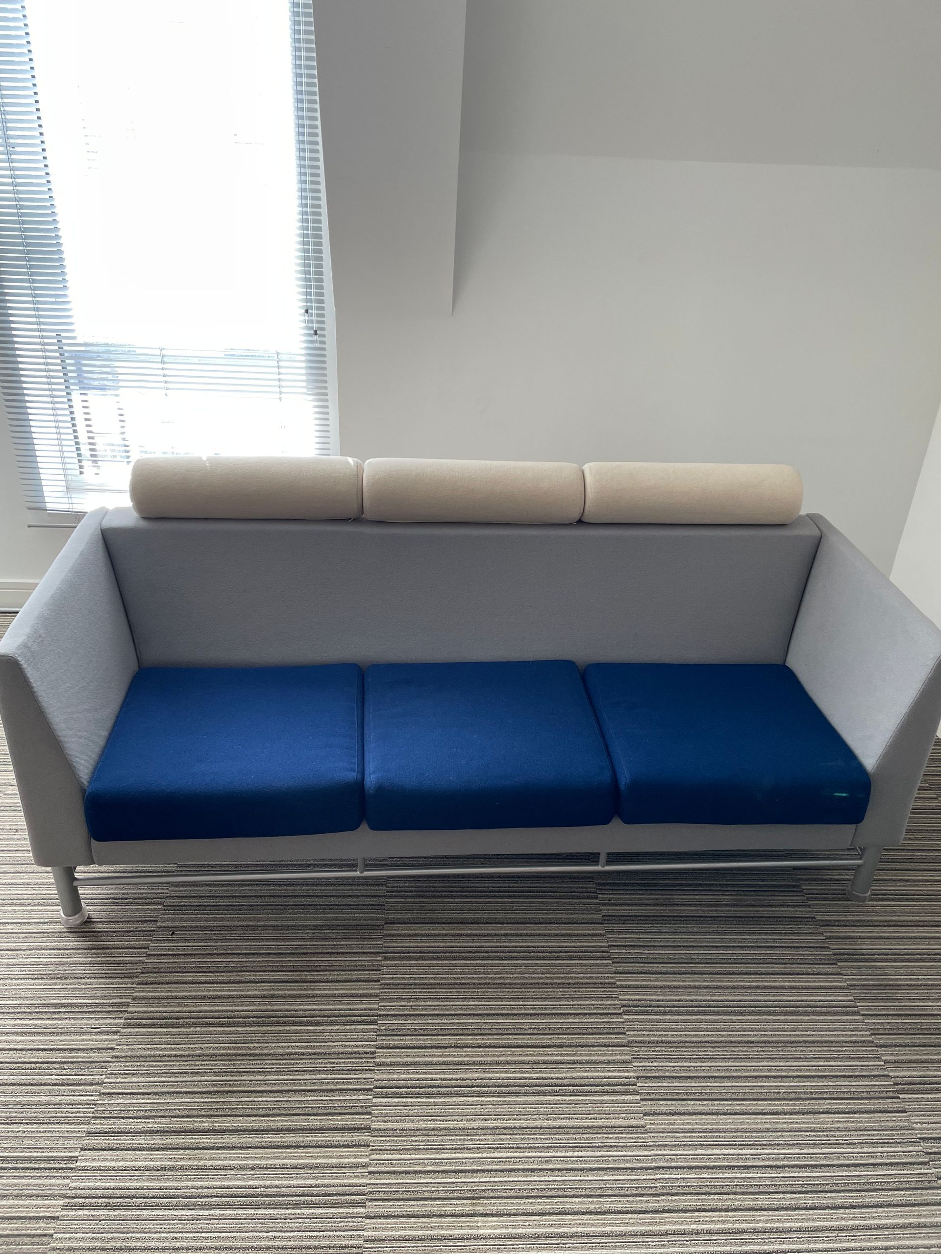 knoll : 90's Eastside Sofa, Sottsass