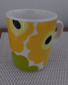 Marimekko Oiva - Unikko muki 2,5 dl, valkoinen - lime | Käytetty design |  Franckly