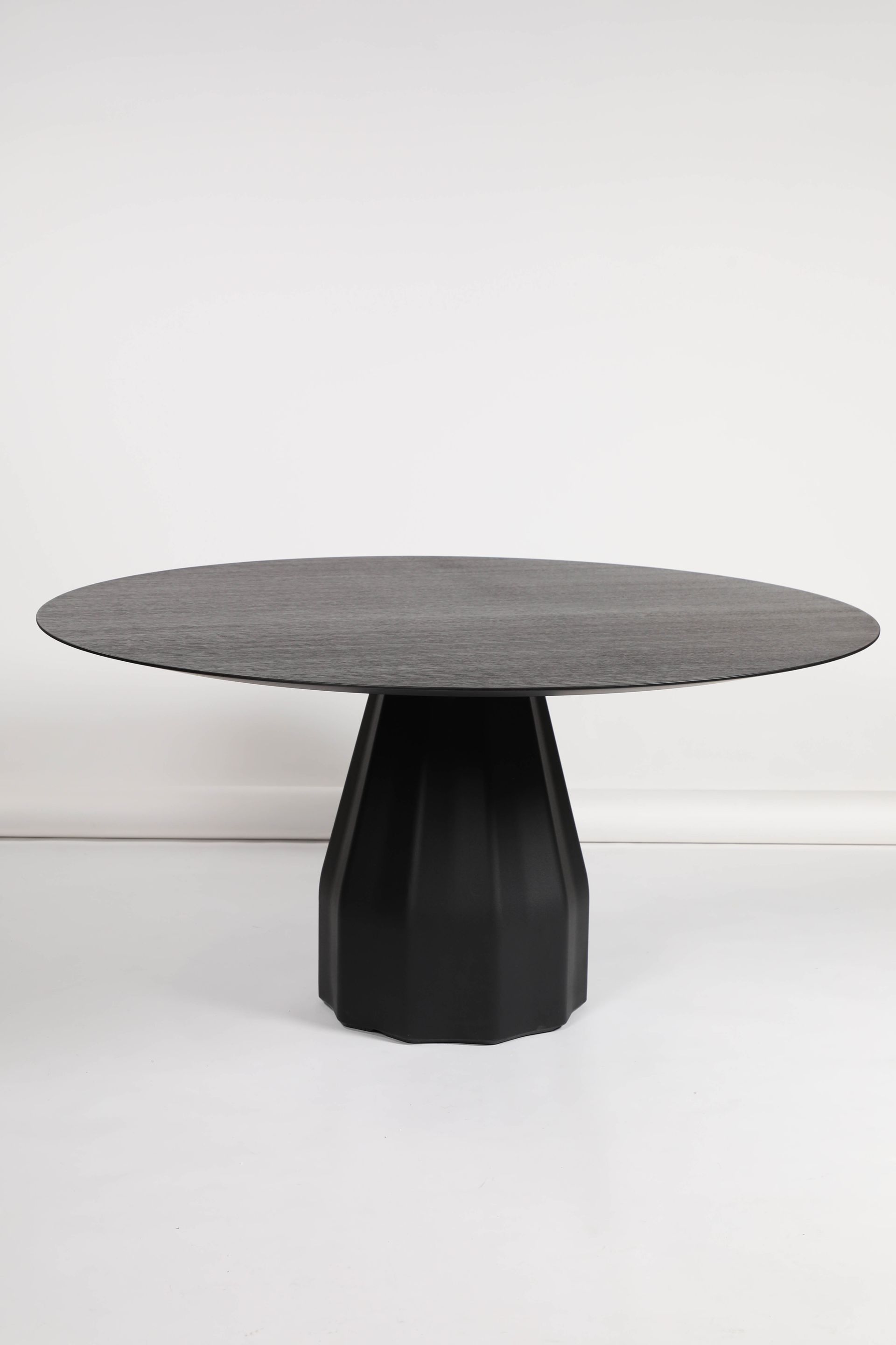 Viccarbe Burin table, 150 cm, black - black laminate