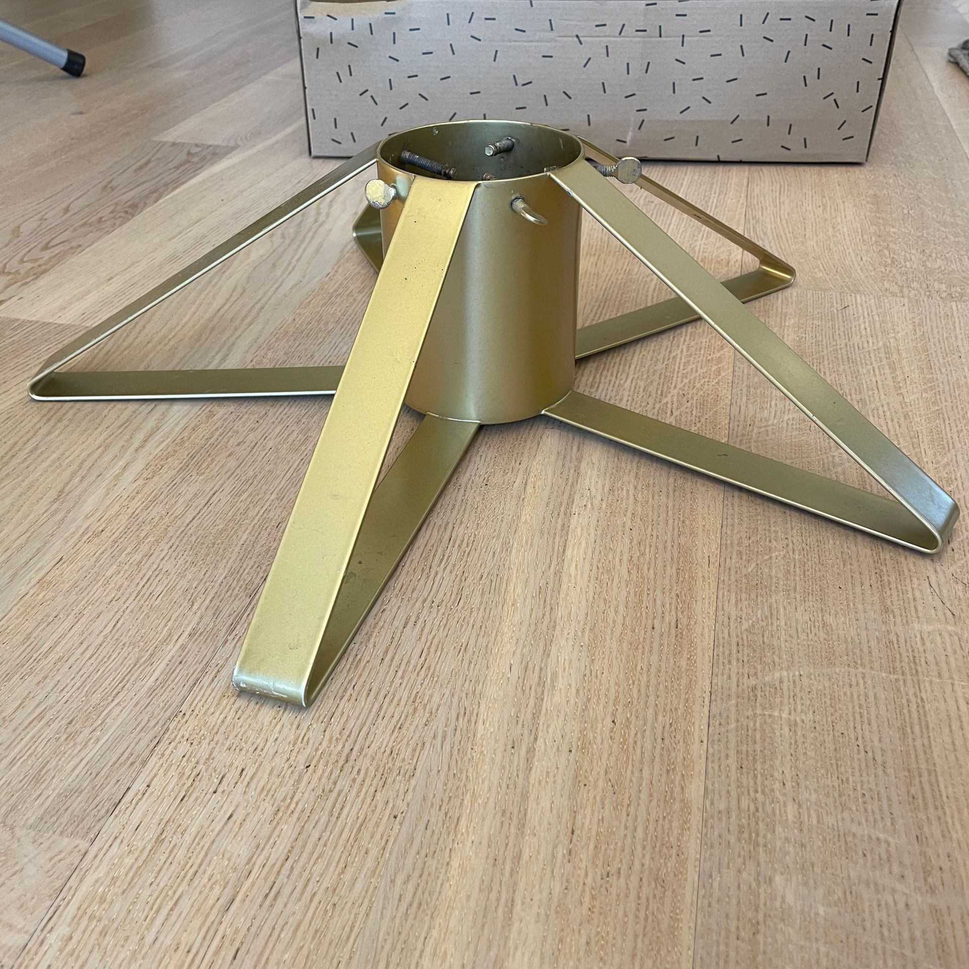 Christmas tree foot, brass Franckly