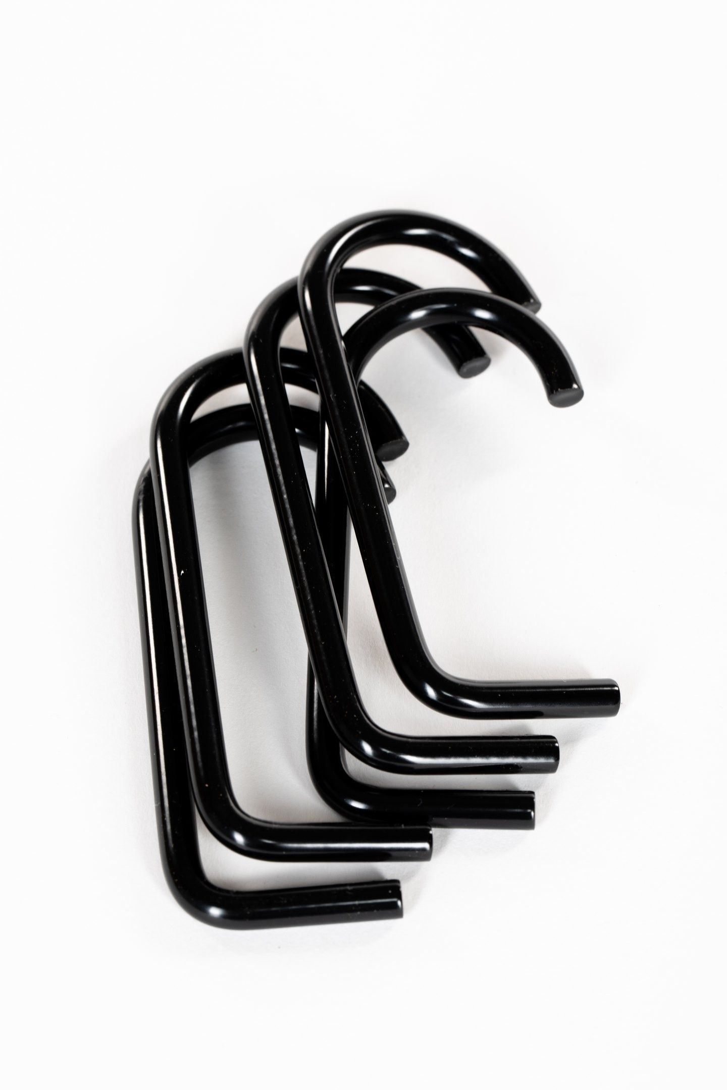 String hooks for metal shelf, 5pack, black Franckly