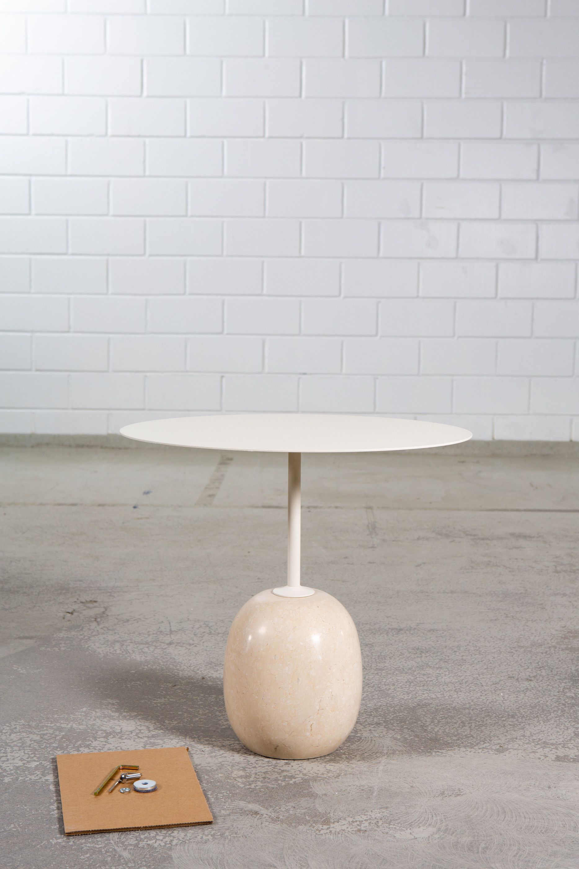 Lato LN9 coffee table, white Cream Diva marble Franckly