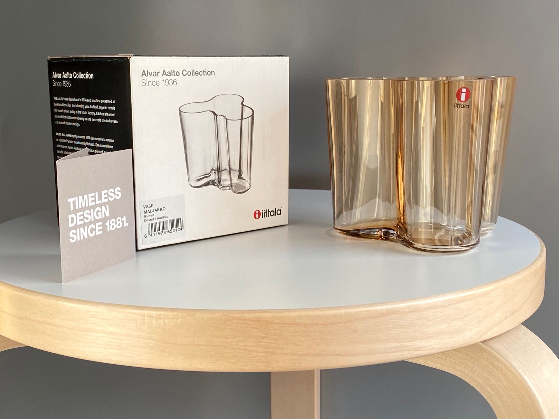  Aalto Vase クリアガラス　95mm Amazon.com: Iittala Alvar Aalto 95mm Clear Vase : Home & Kitchen